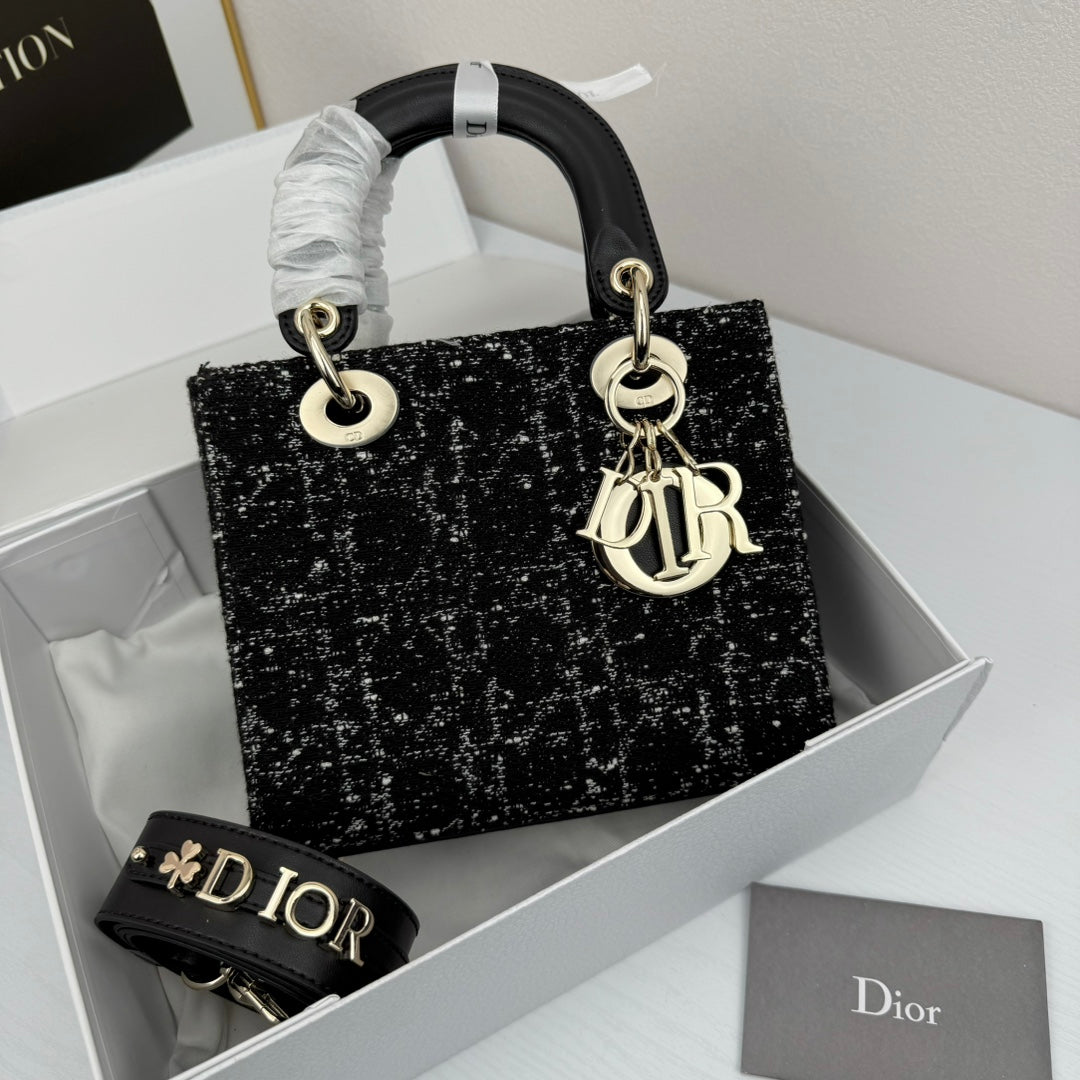 136ND25B Popular  Purse bag