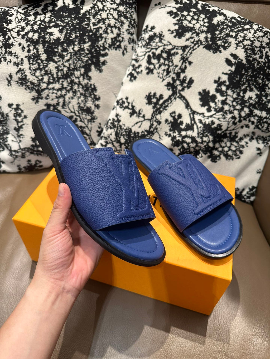 285ZE25Z  Popular leather Shoes
