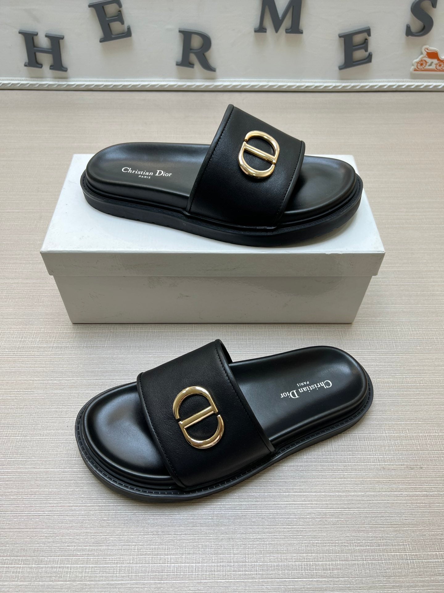 54D115Z Popular slippers