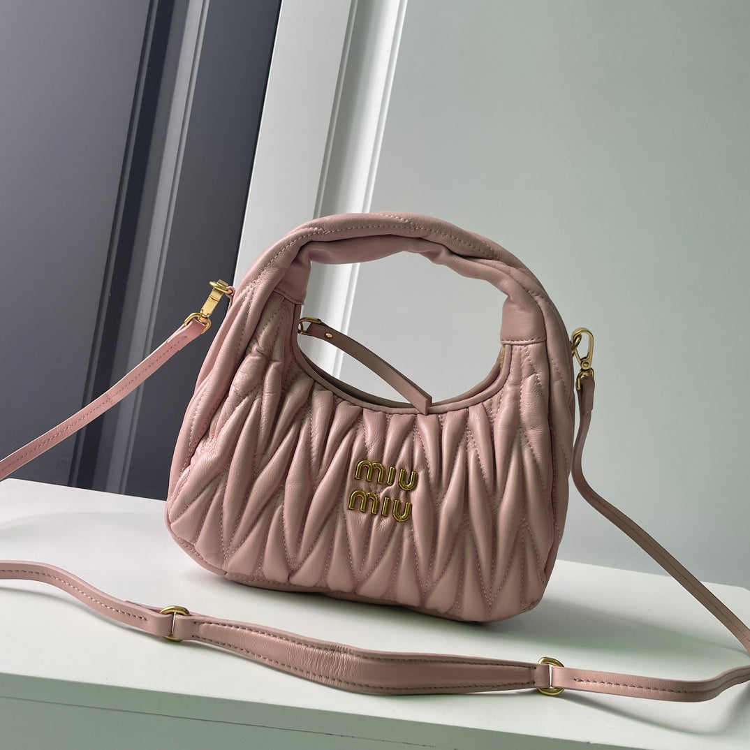 146PA116B Popular leather bag