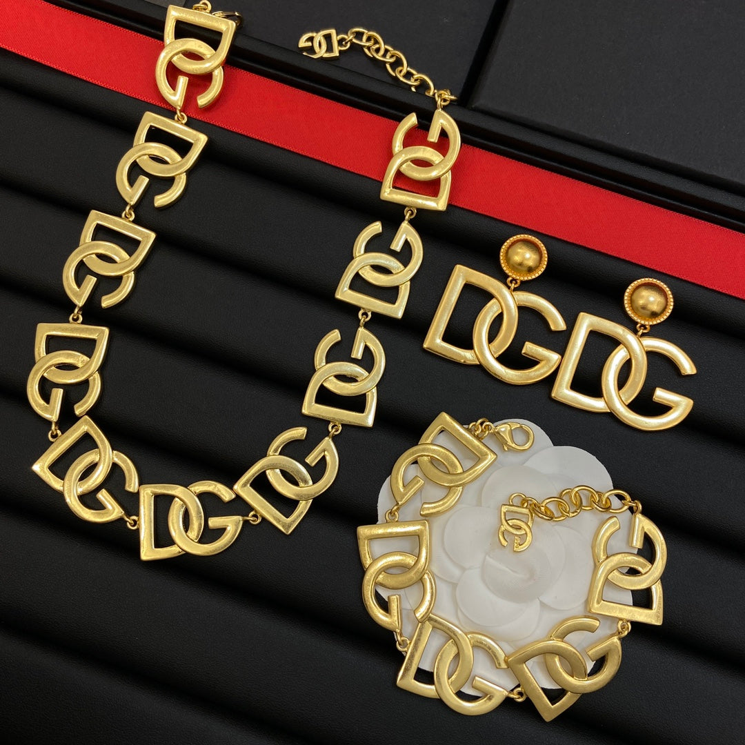 175RA6X Popular  Large-sized jewelry (necklaces, bracelets, earrings)