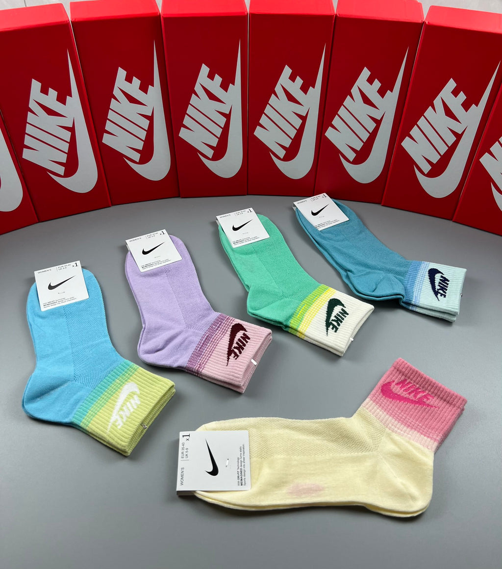 235QA70S Popular socks(5 pairs )