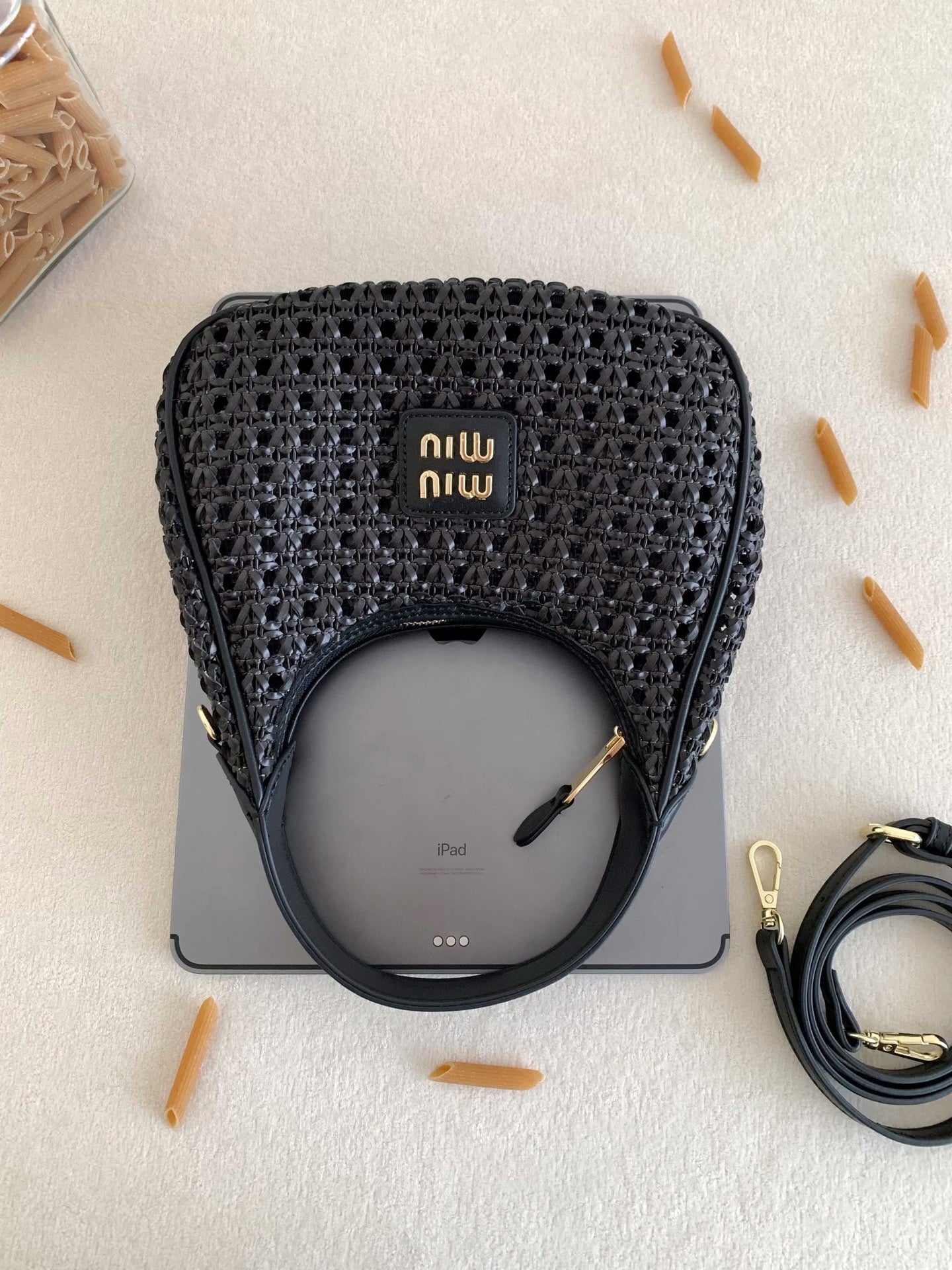 136PA51B Popular woven bag