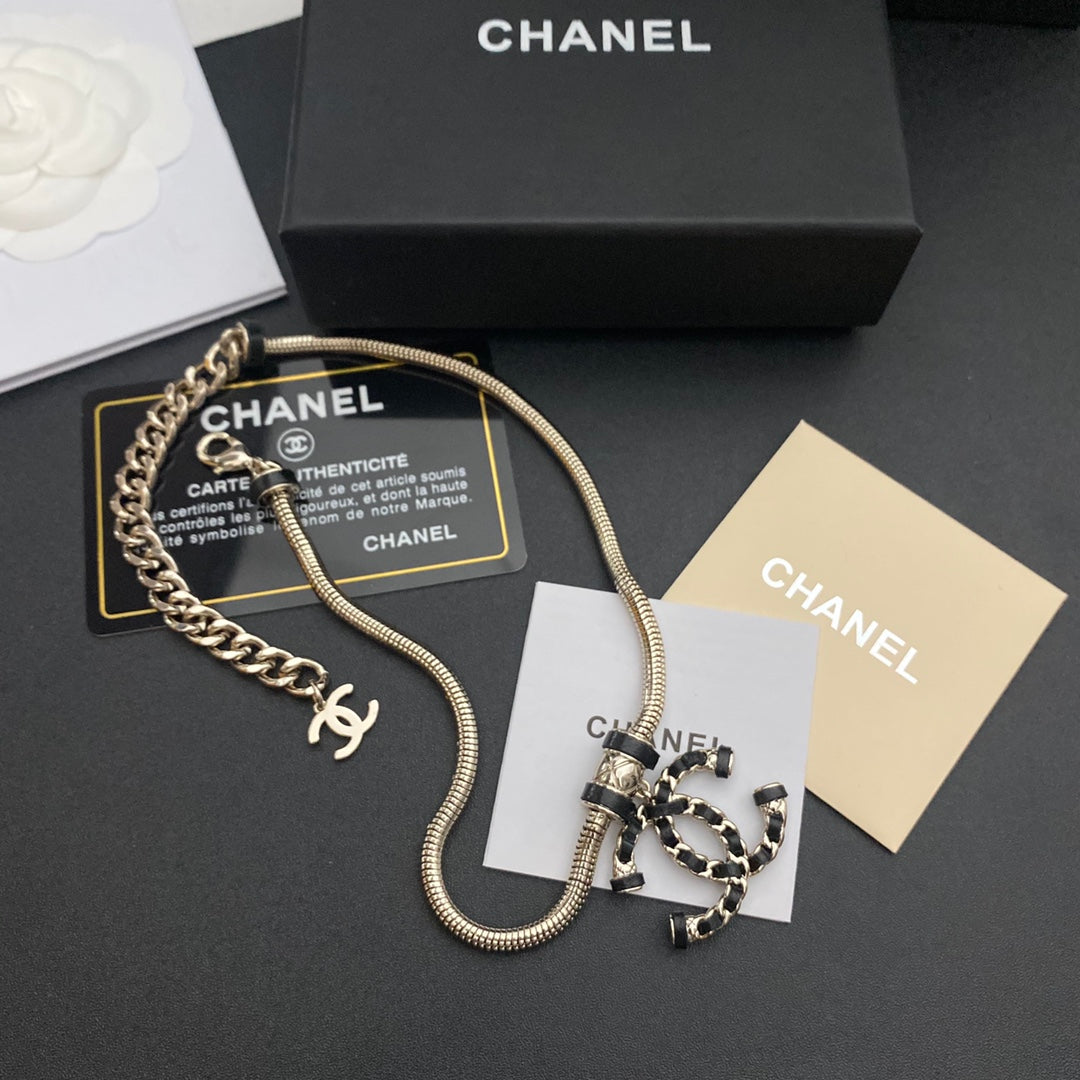15QC58X Popular Necklace