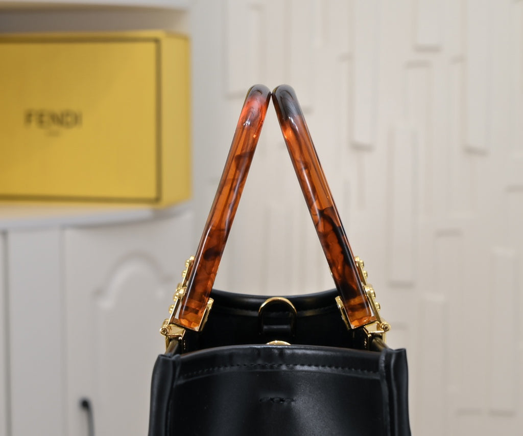136PF101B Popular leather bag