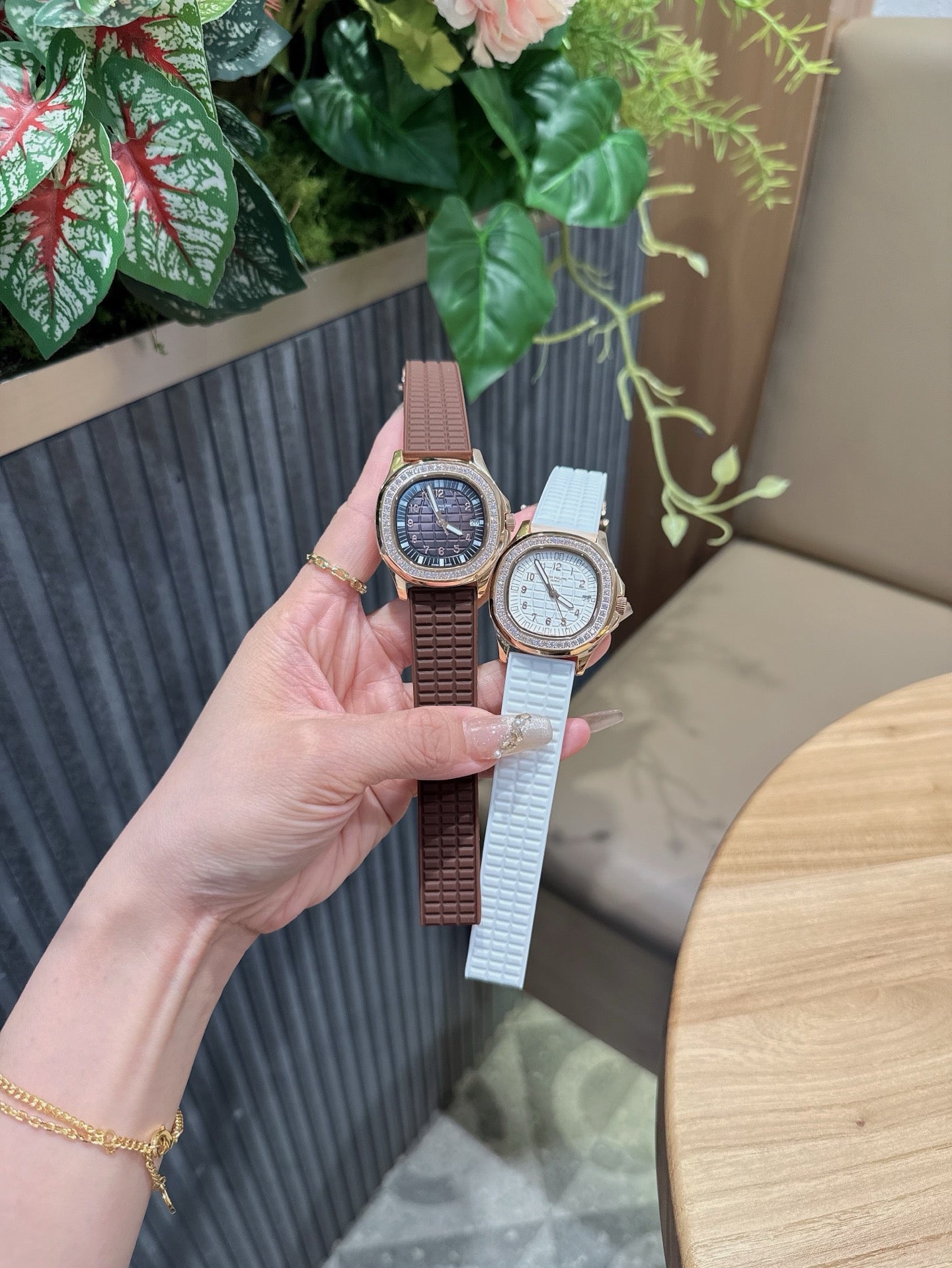 136NA3L  Popular Watches