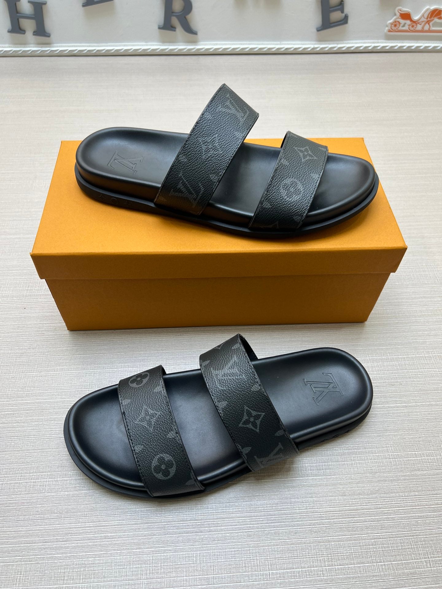 54E56Z Popular slippers