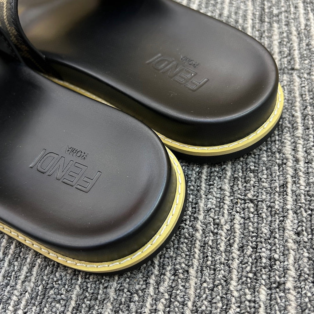 5XF105Z Popular Slippers