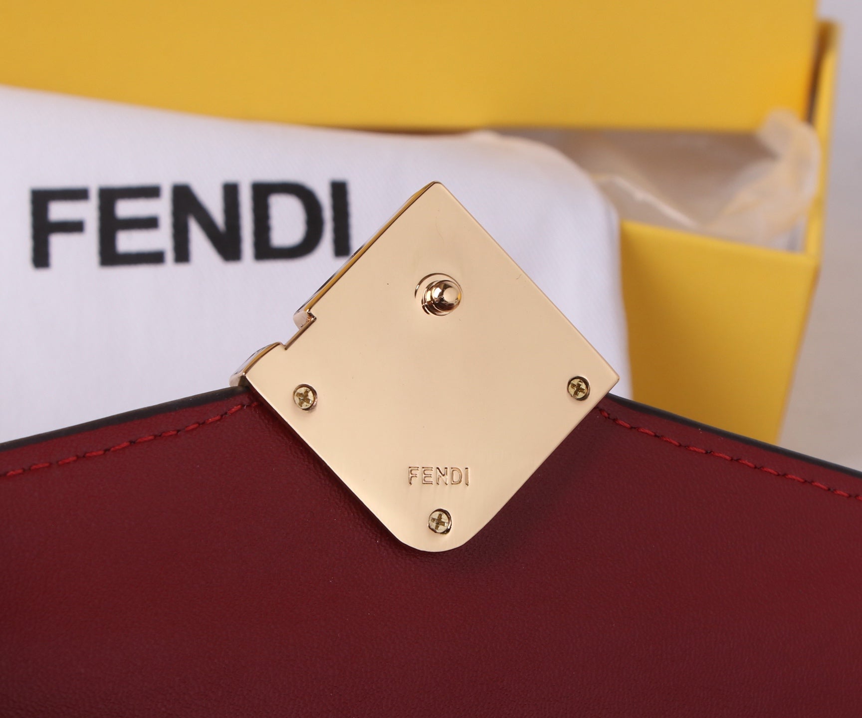 136PF103B Popular leather bag