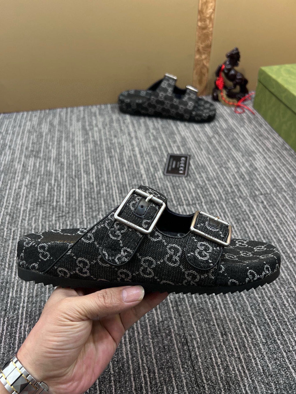 54B123Z Popular slippers
