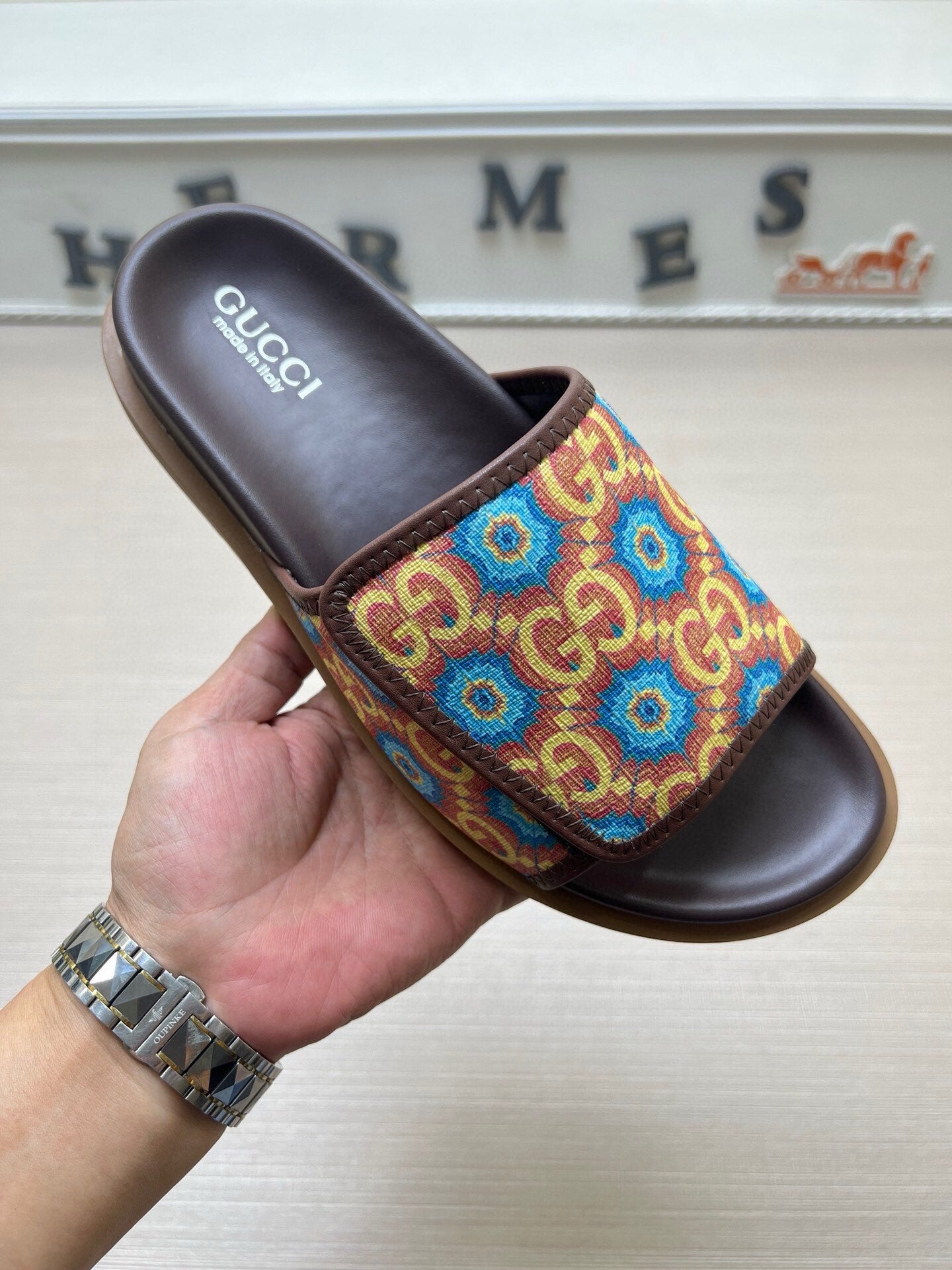 5WB240Z Popular Slippers