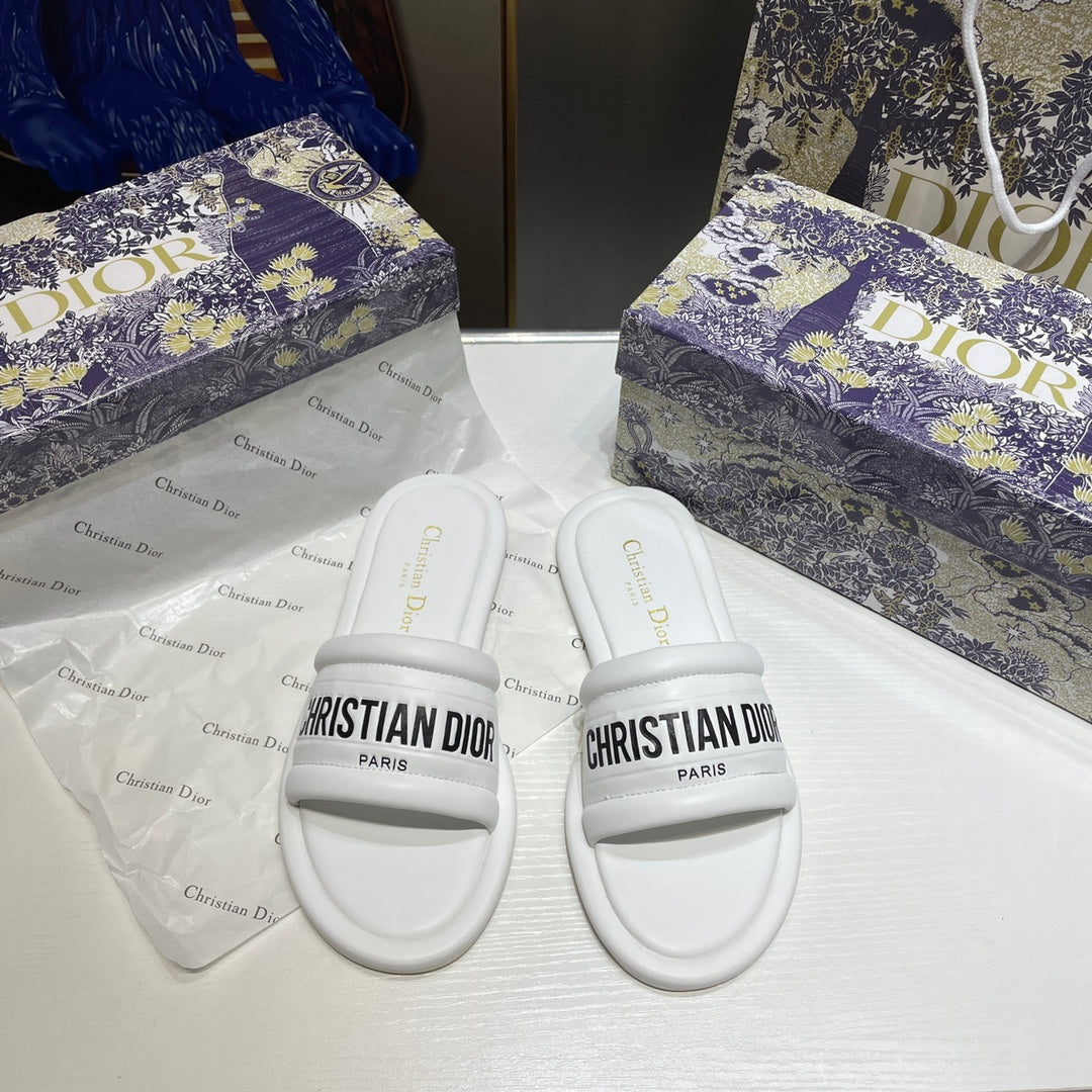 14D76Z Popular slippers