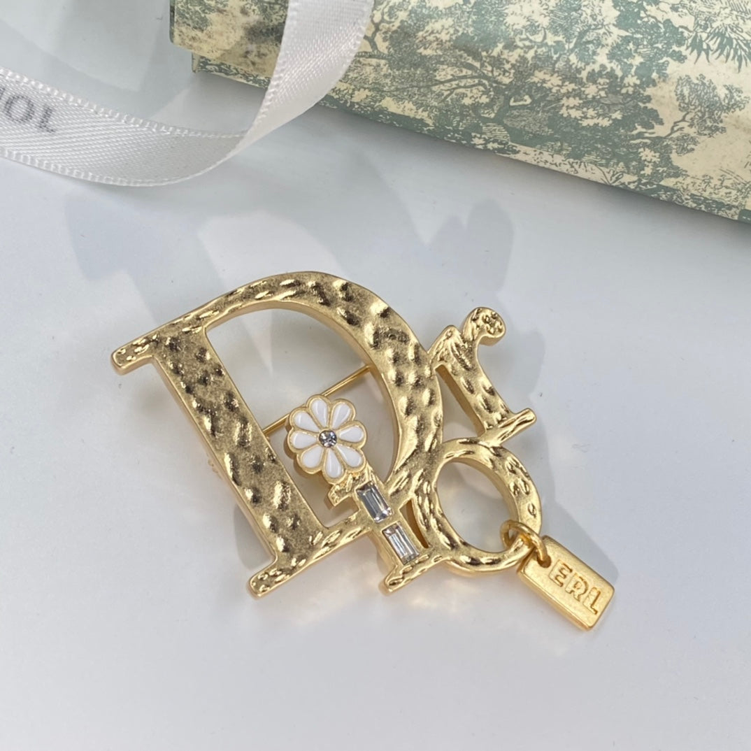 15ZD1X Popular Brooch