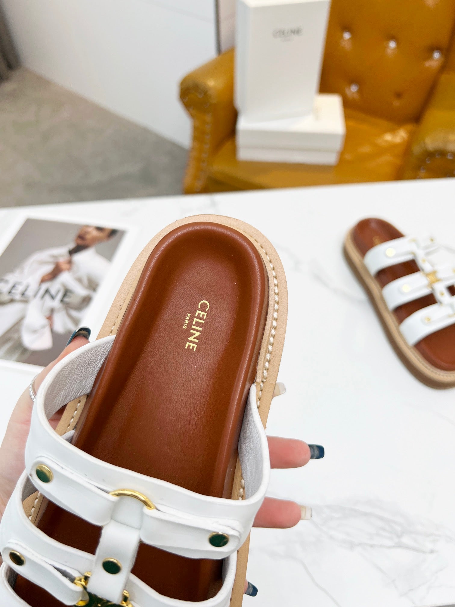 245RN1Z Popular leather shoes 