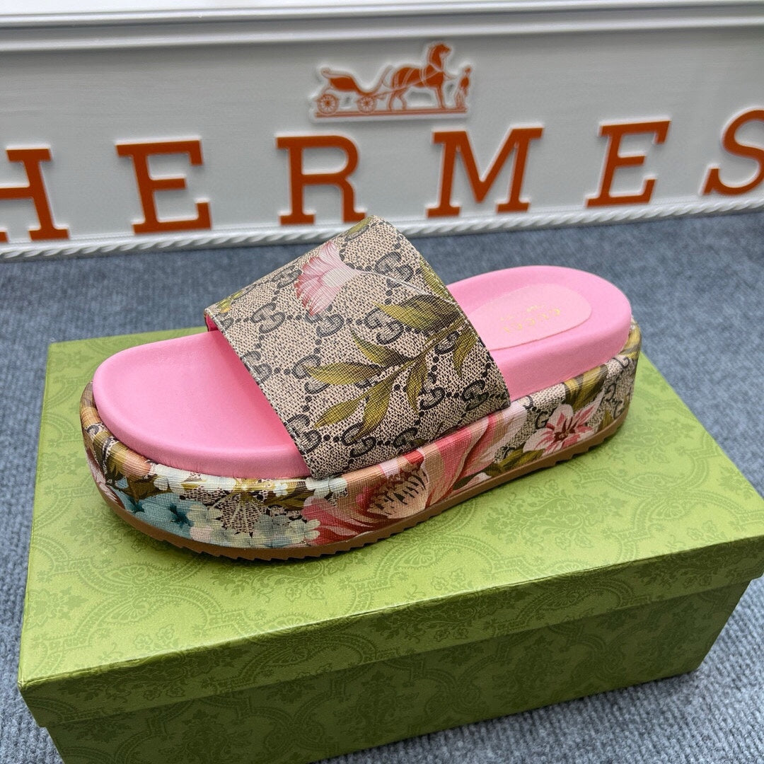 54B122Z Popular slippers  Sole thickness 5.5cm
