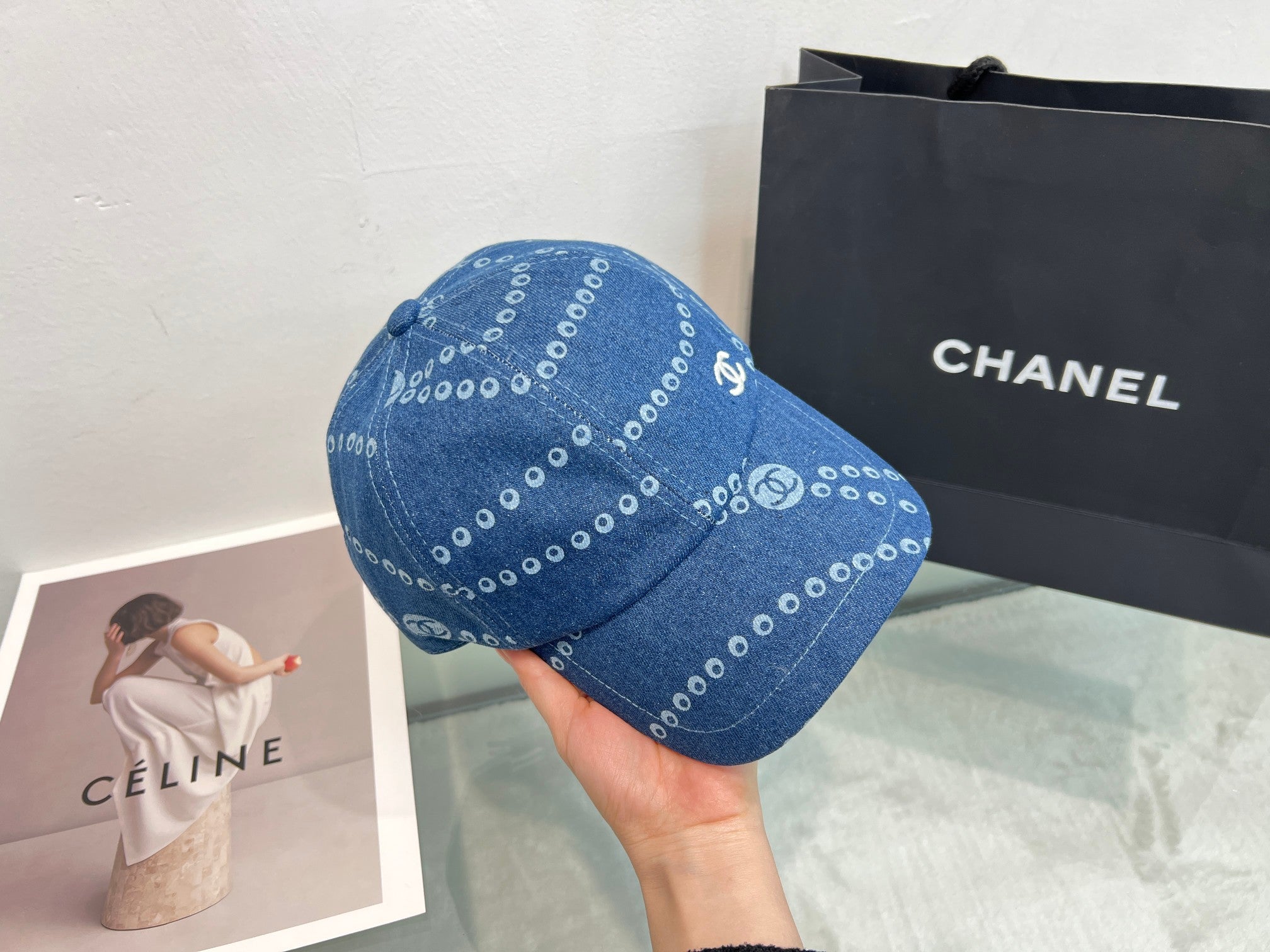 145ZC537M Popular hats