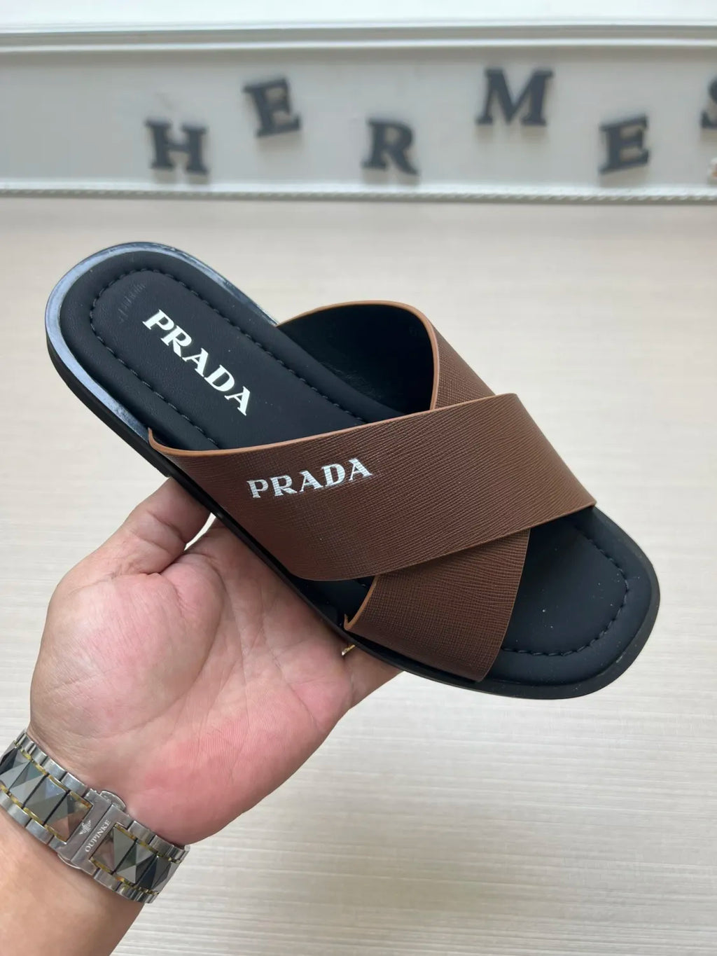 54PD76Z Popular slippers