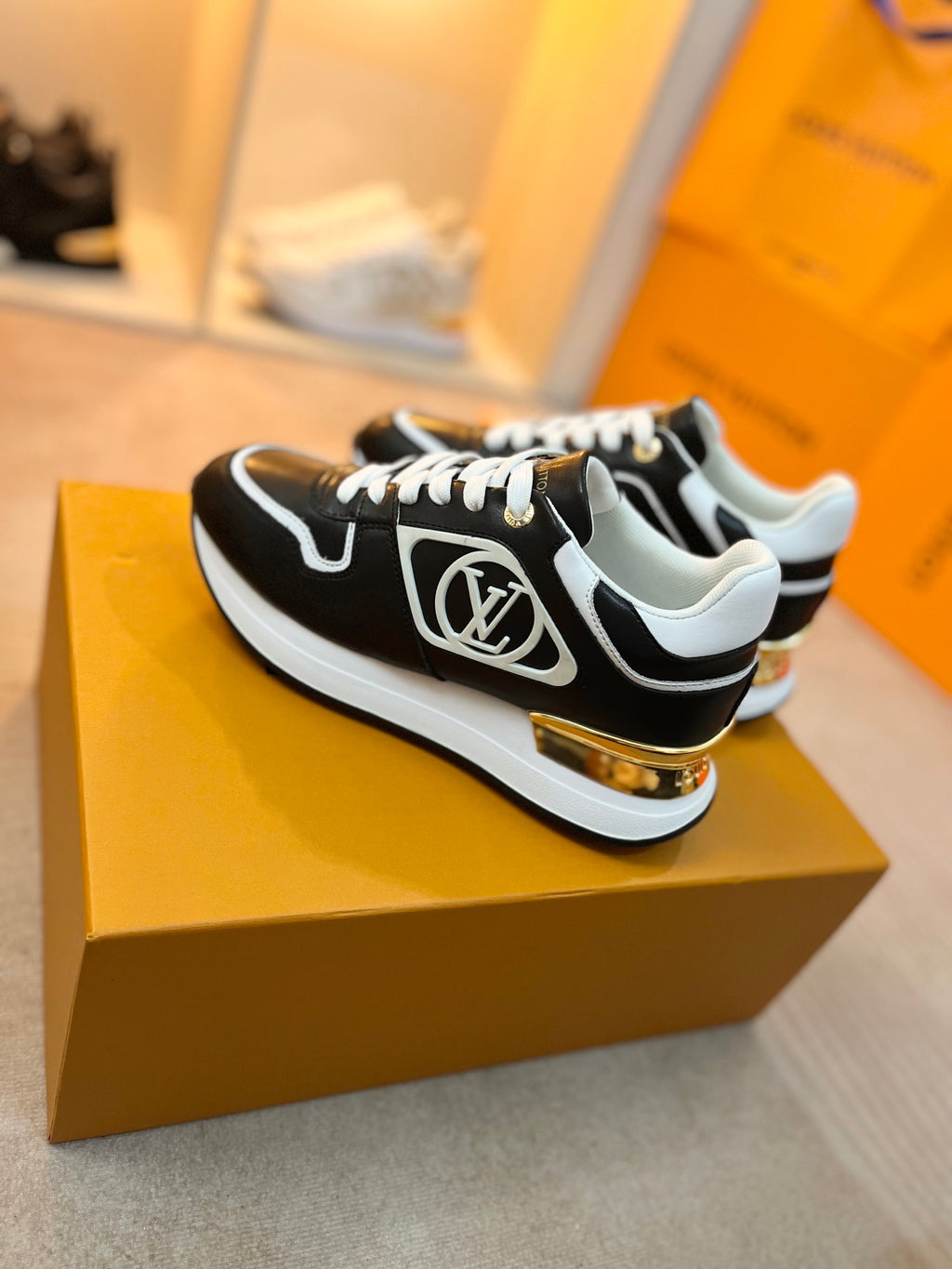 Z2P36E59 Popular high-quality leather Shoes