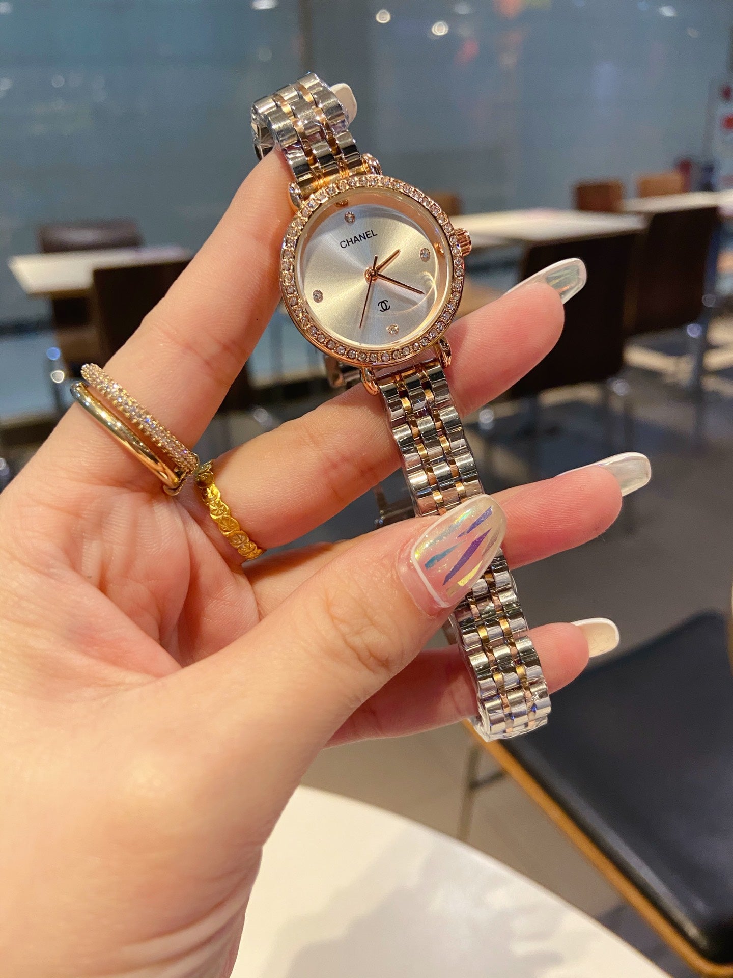 136RC83L Popular Watches