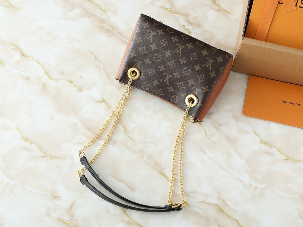 136PE75B Popular leather bag
