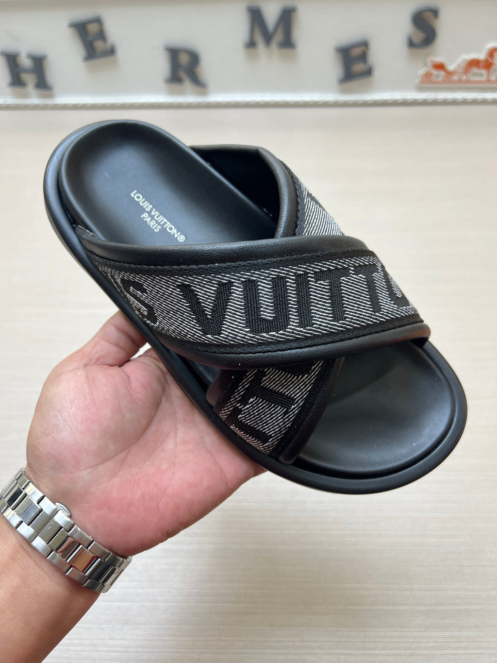 535ZE273Z Popular Slippers