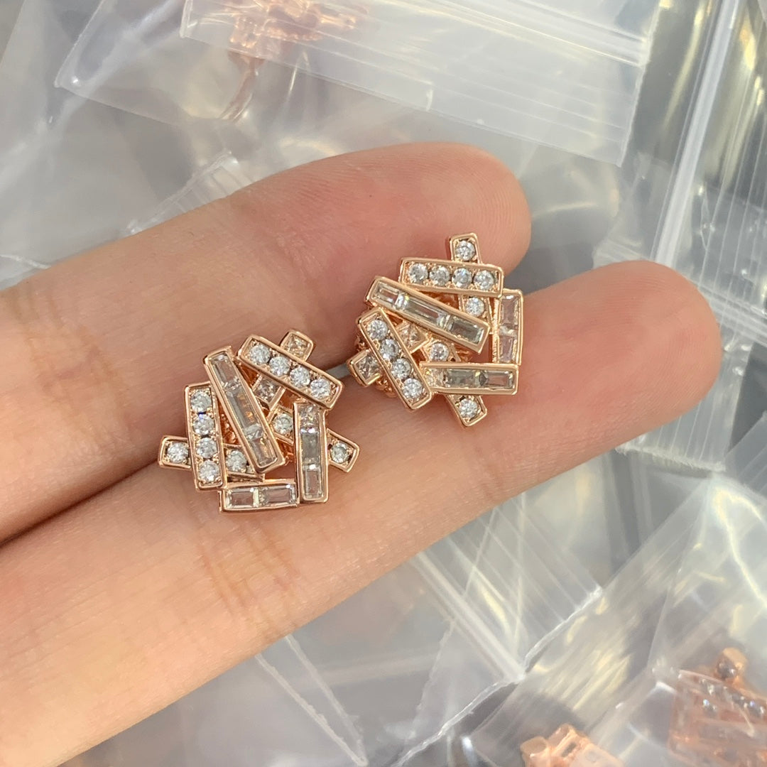 84A102E Popular  Earrings