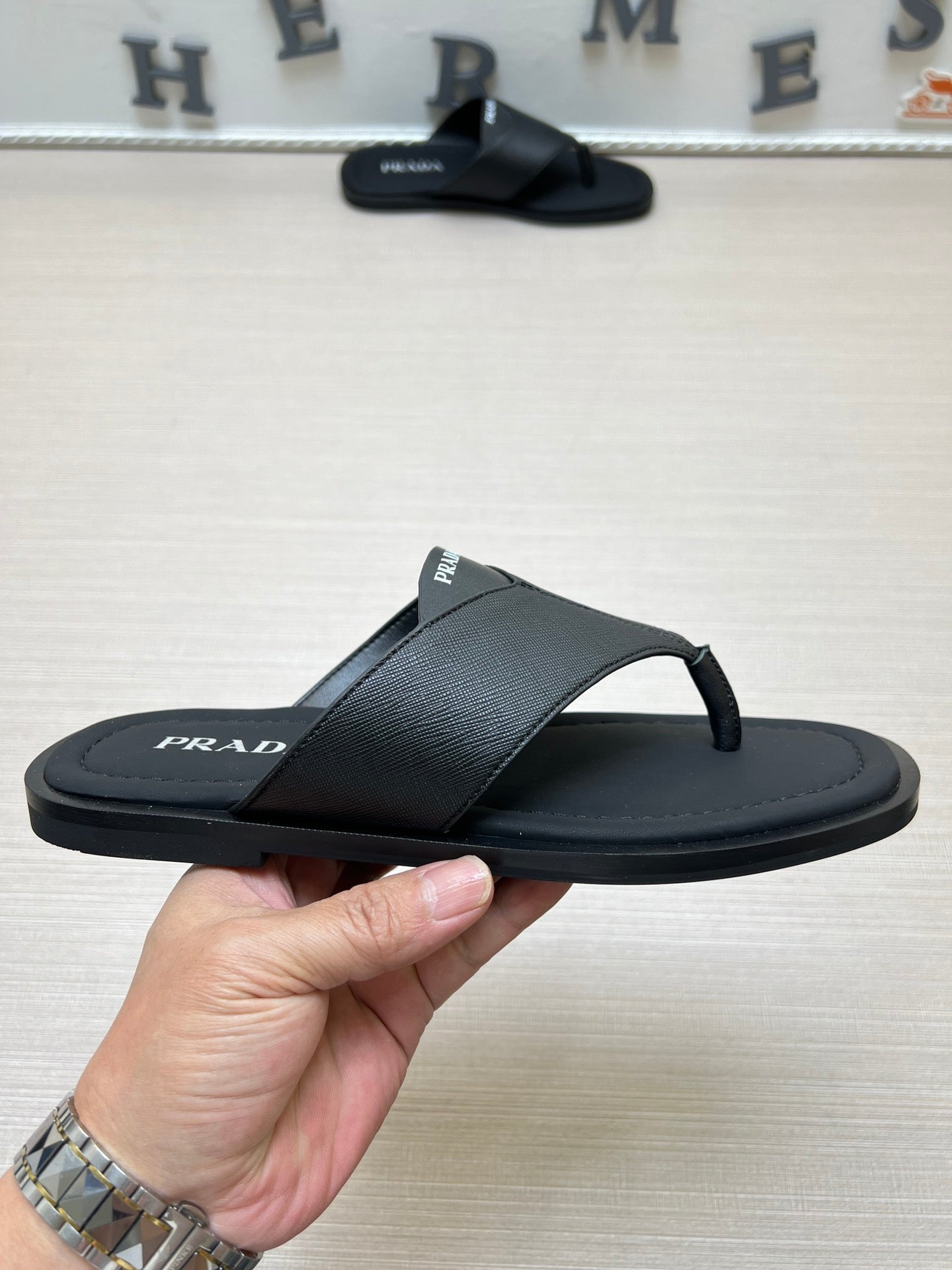 54PD72Z Popular slippers