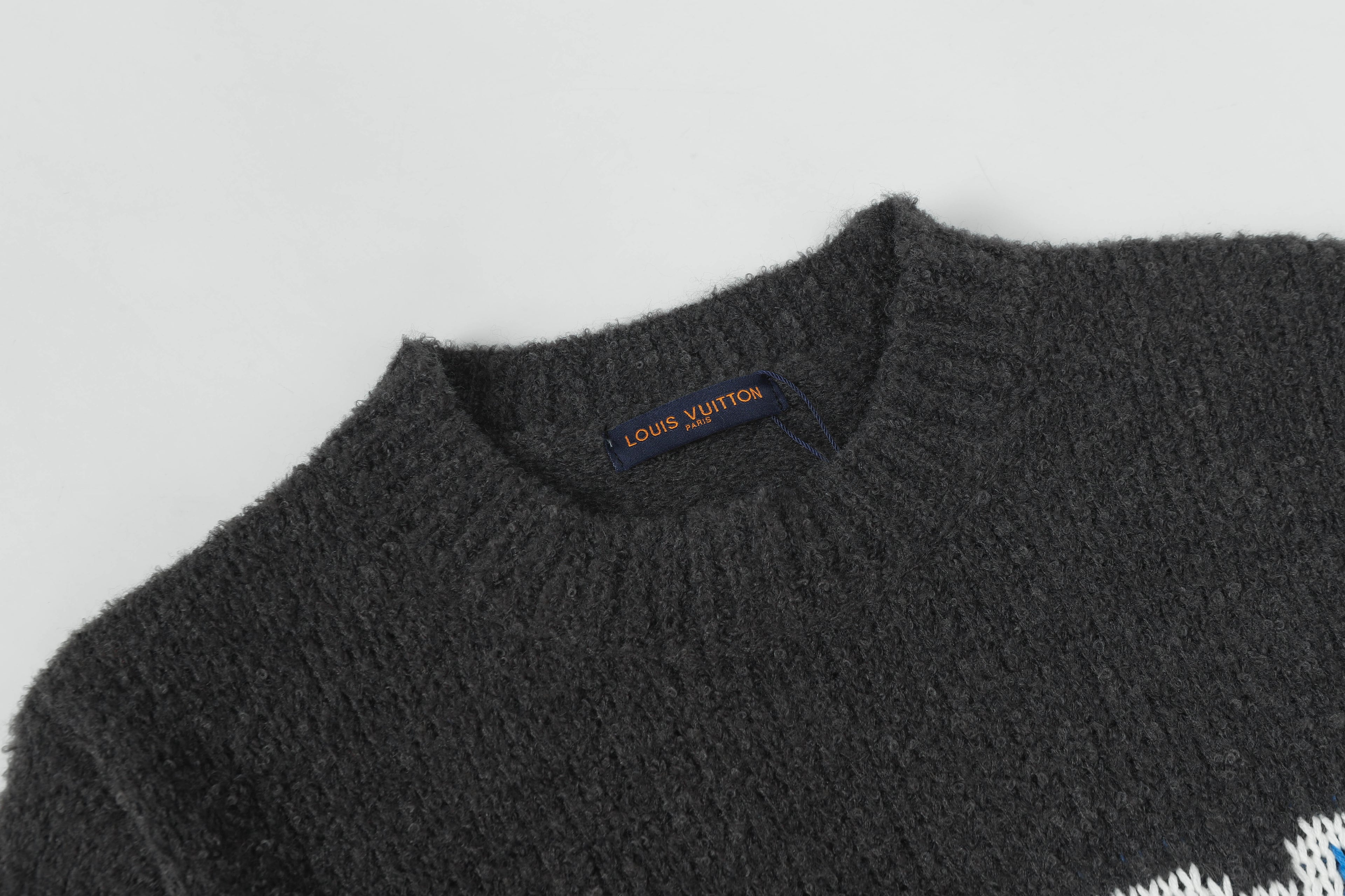 105ZE457U Popular Sweaters