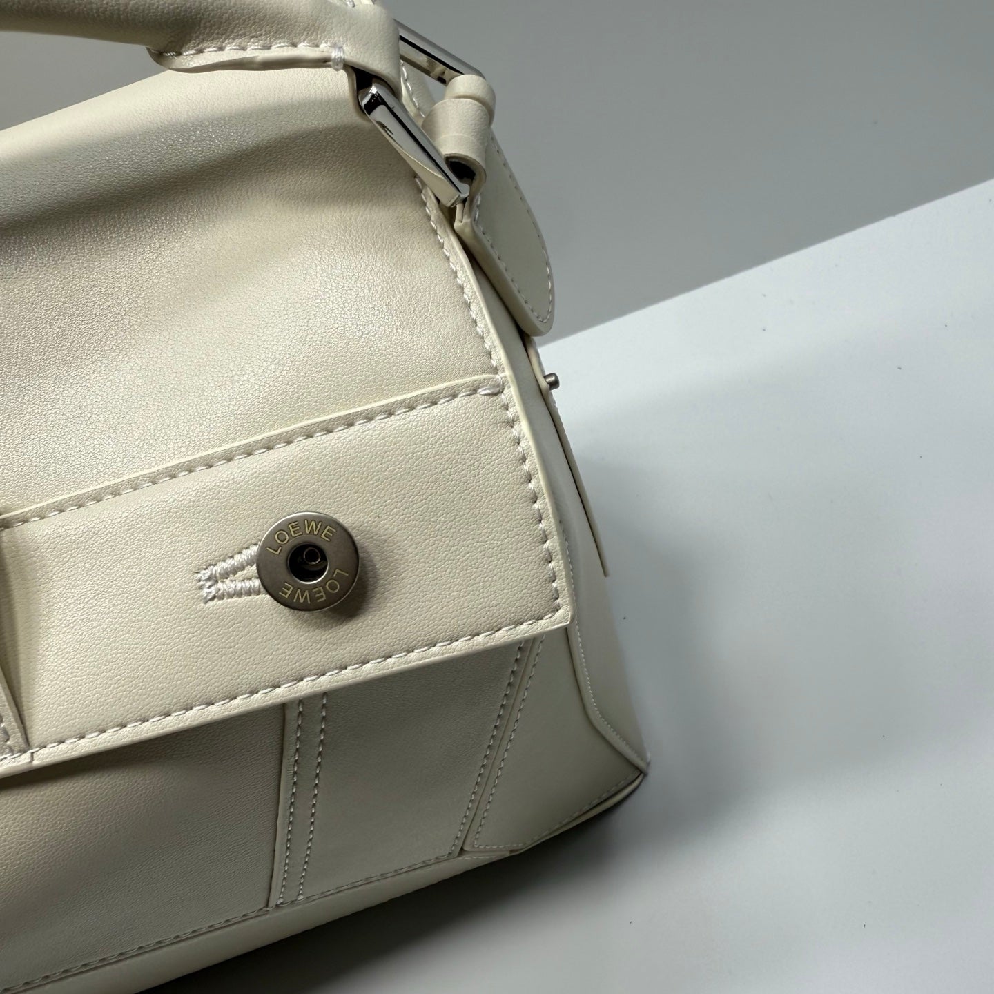 146RA12B Popular leather bag