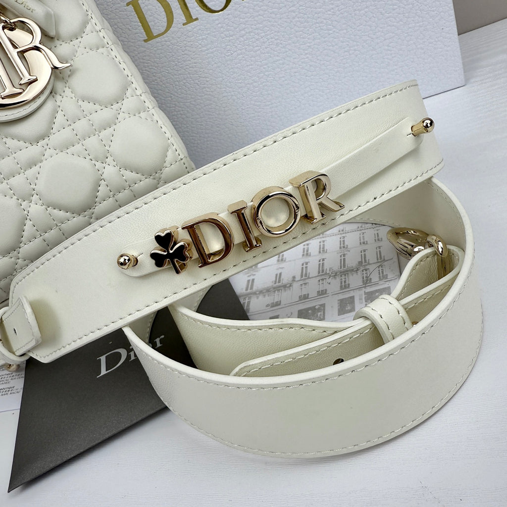 136ND24B Popular leather Purse bag