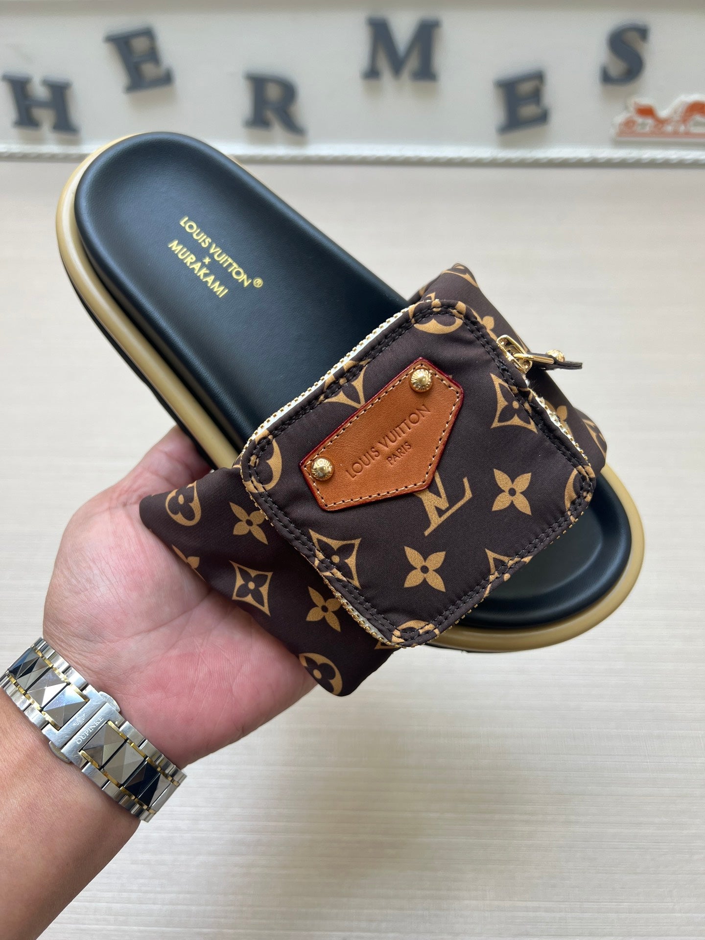 5LE219Z Popular Slippers