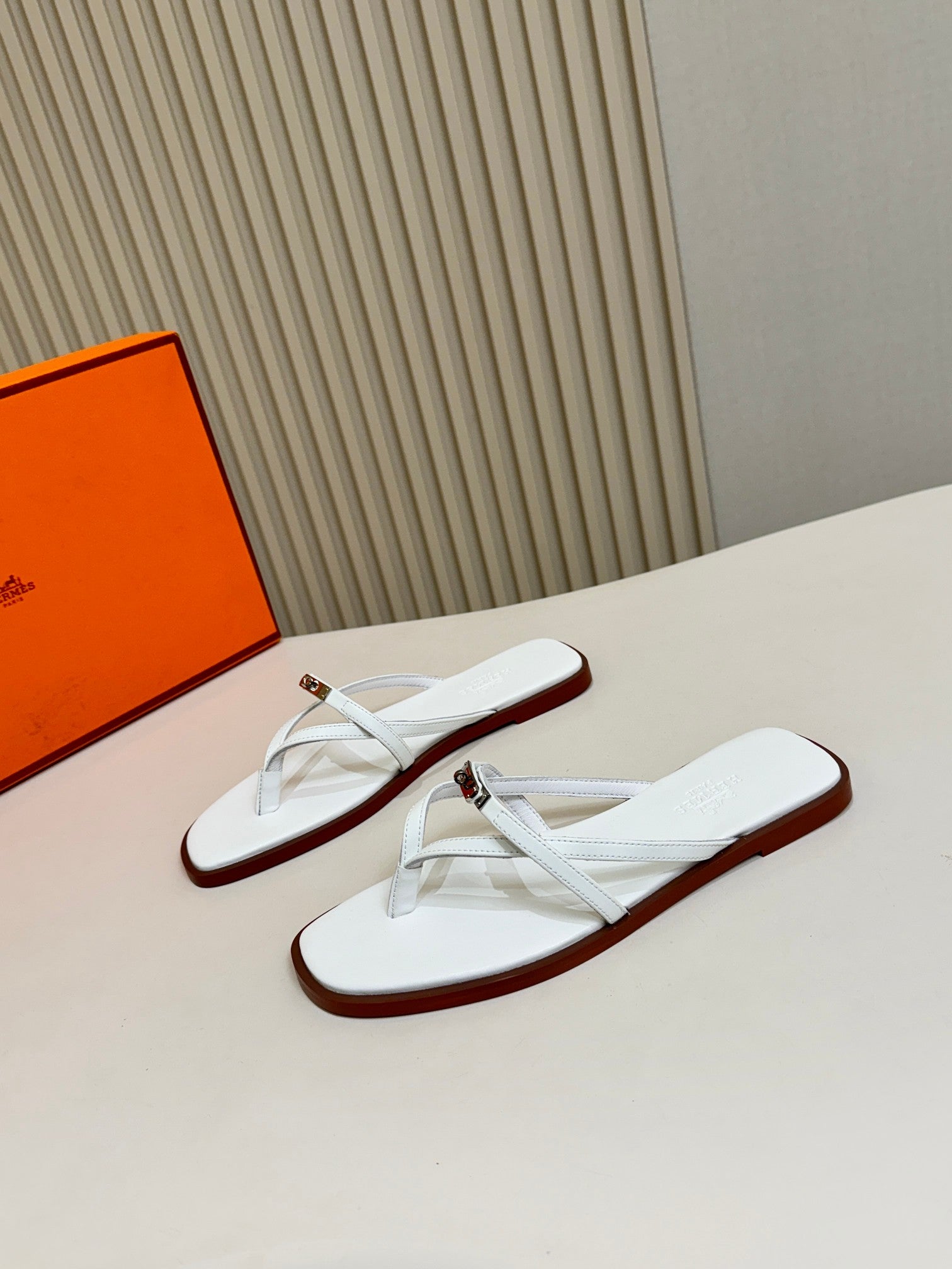 Z2X66H6 Popular high-quality leather Shoes