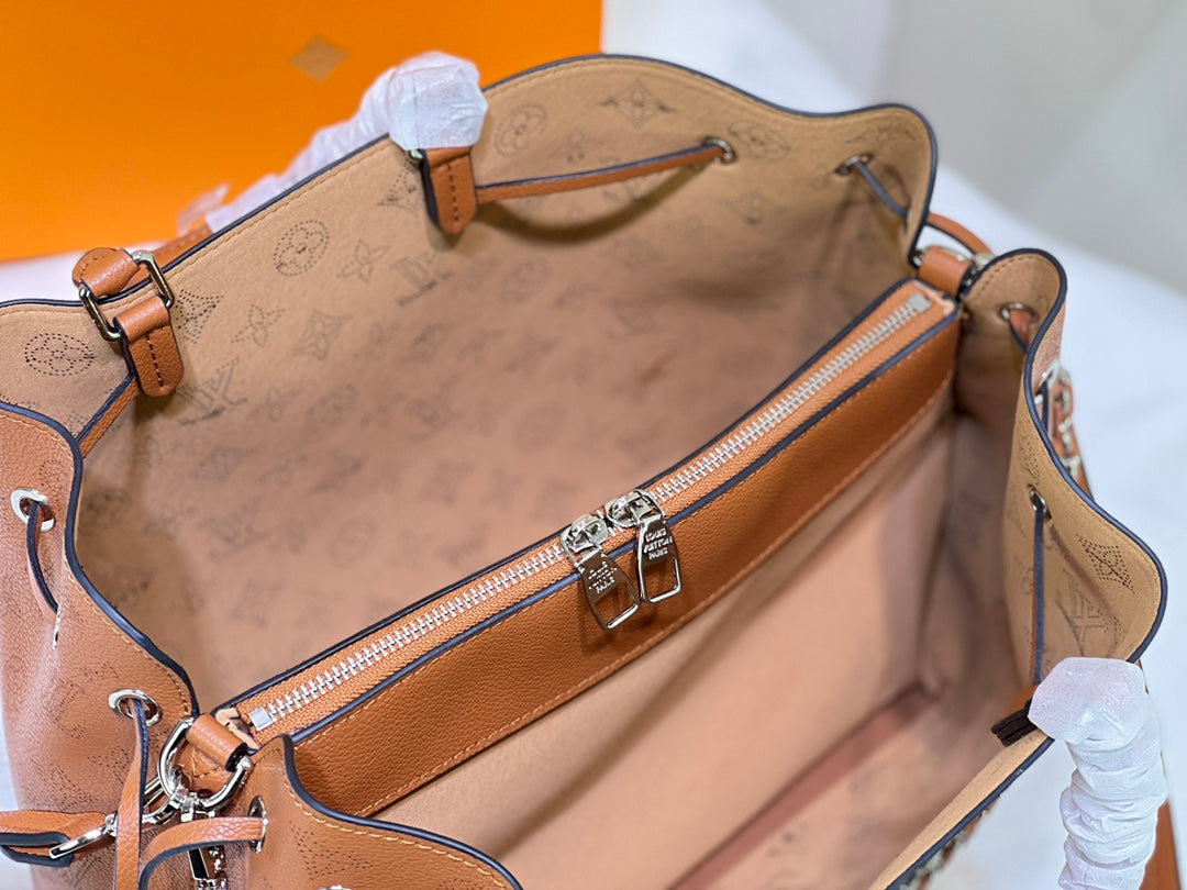 15XE13B Popular  leather bag)
