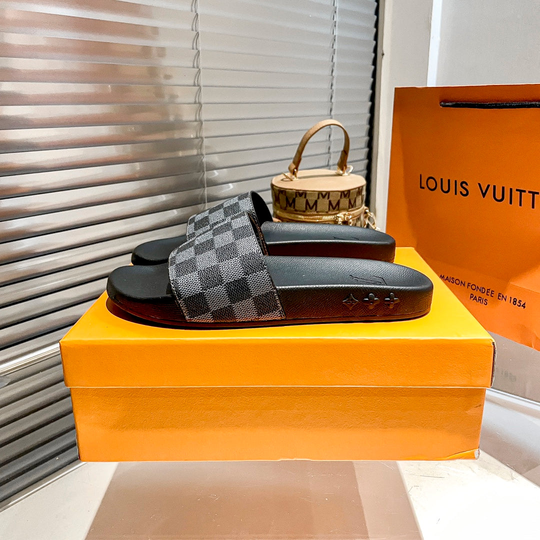 14E195Z Popular Slippers