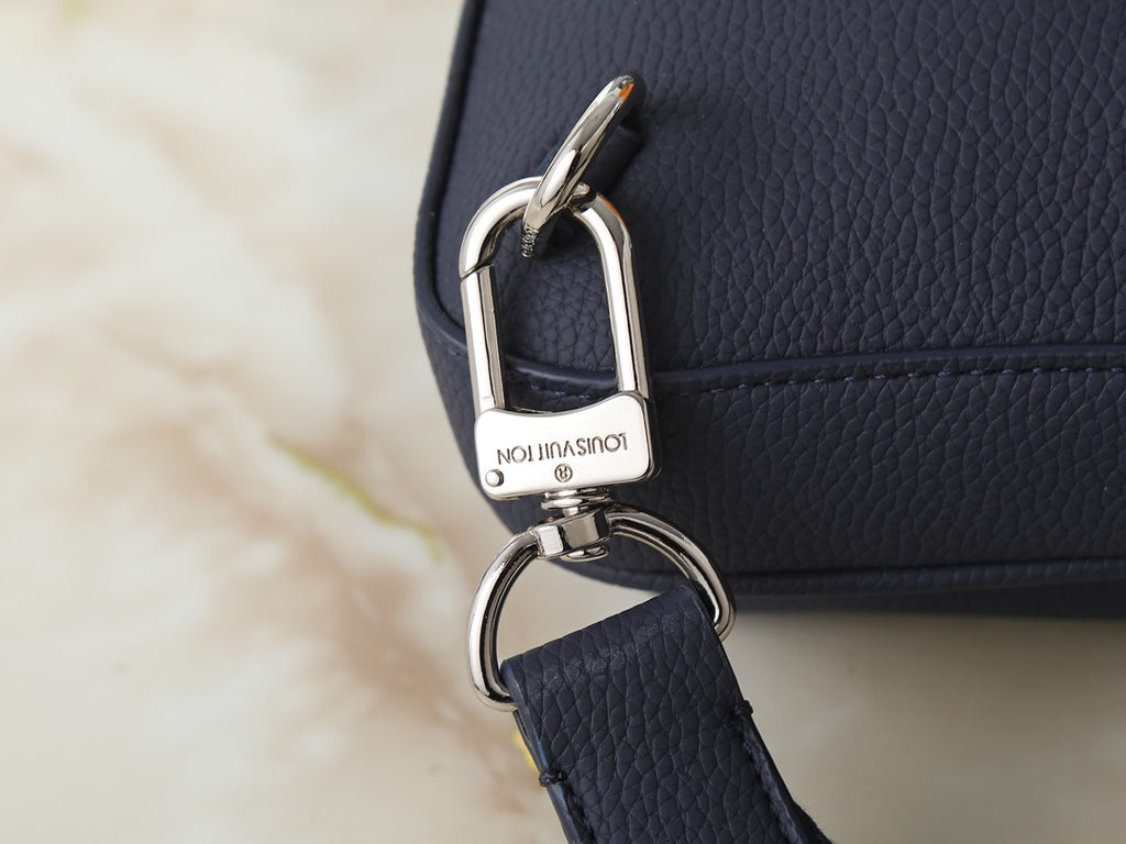 146PE24B Popular leather bag