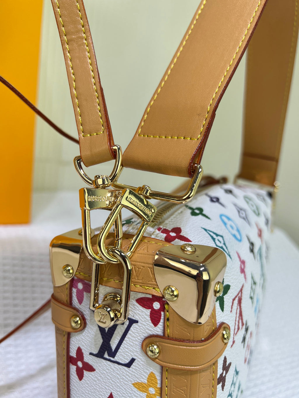 155NE18B Popular    leather bag