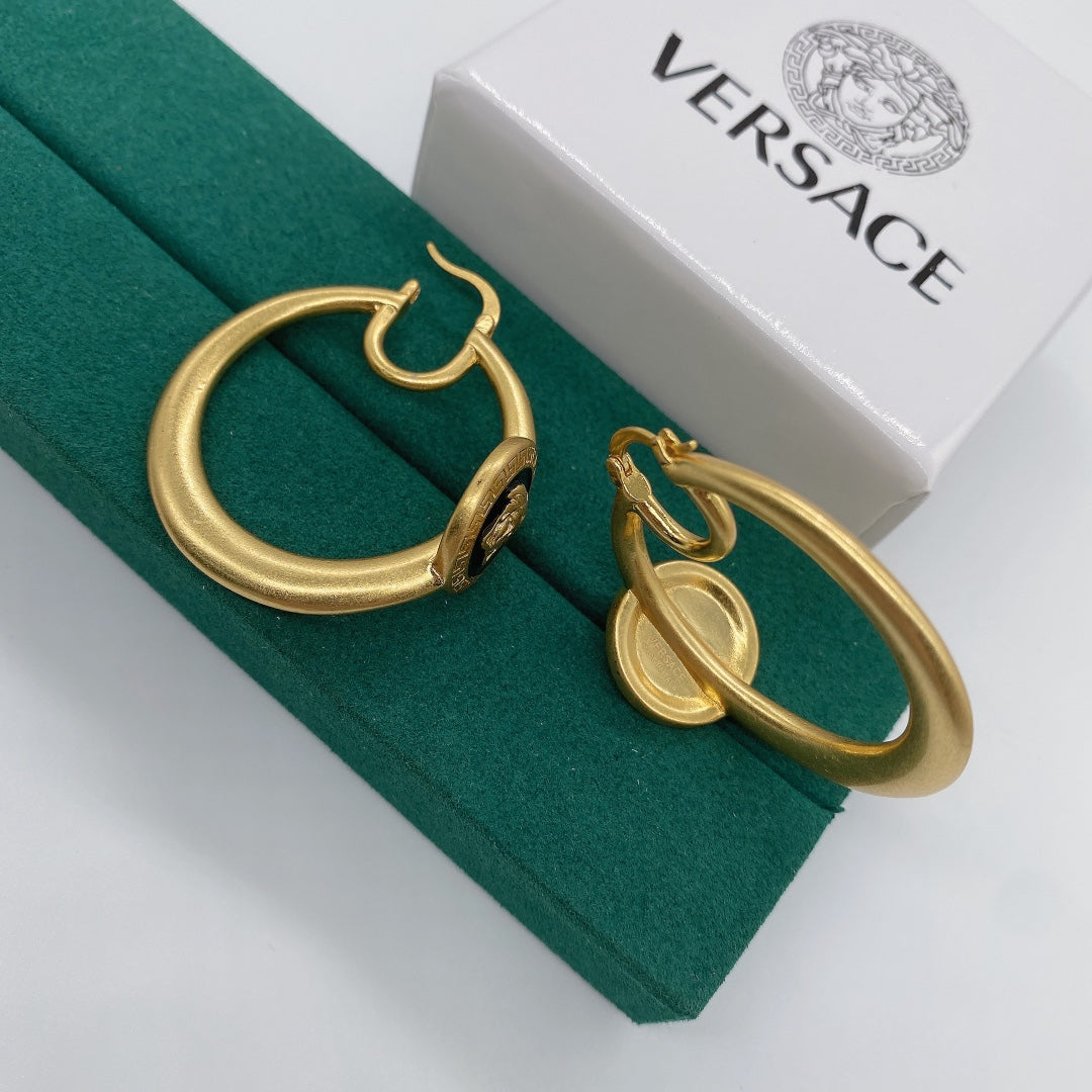 15QV25E Popular Earrings