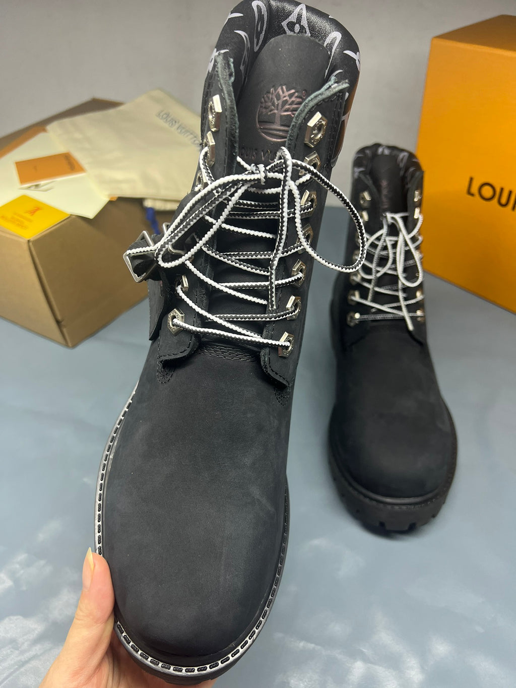 2105QE383Z Popular high-quality leather Boots