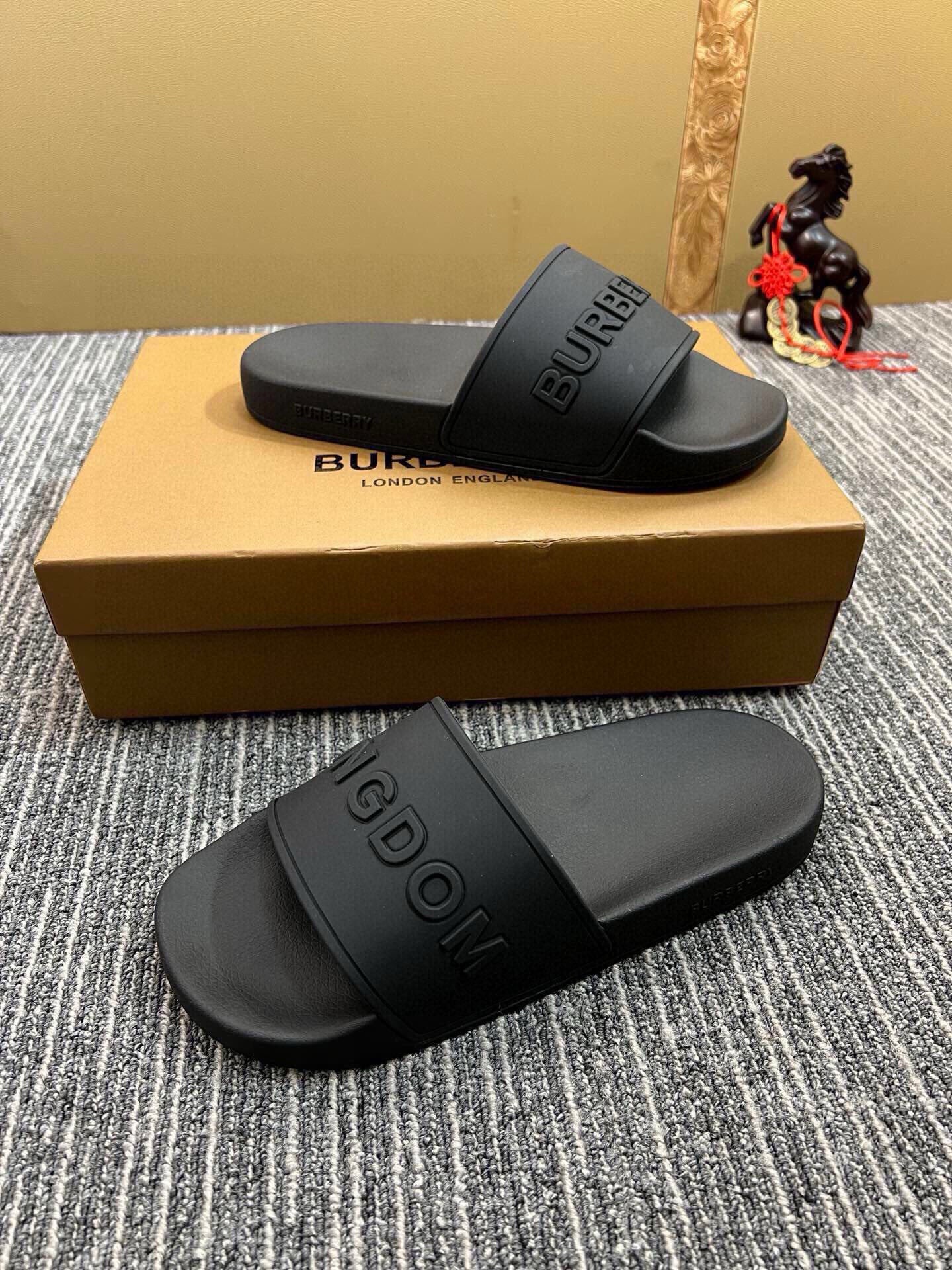 535ZR254Z Popular Slippers