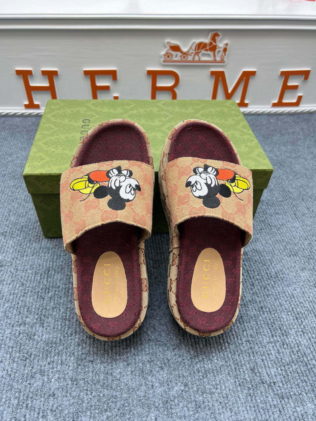 54B122Z Popular slippers  Sole thickness 5.5cm