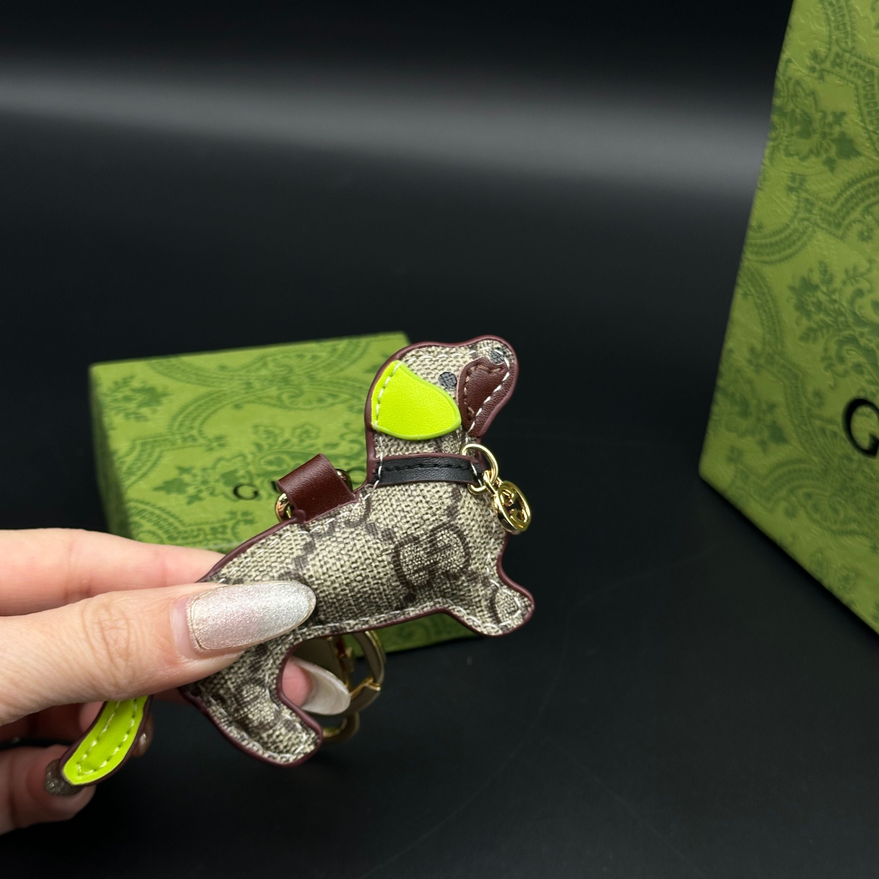 346RB57A Popular bag 's charms accessories