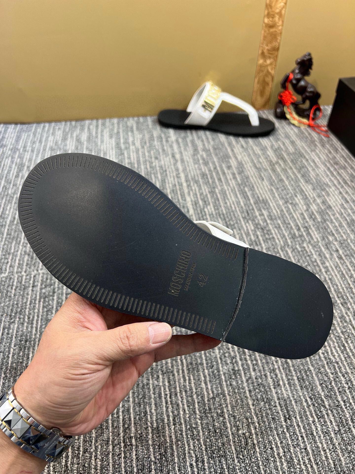 54A118Z Popular slippers