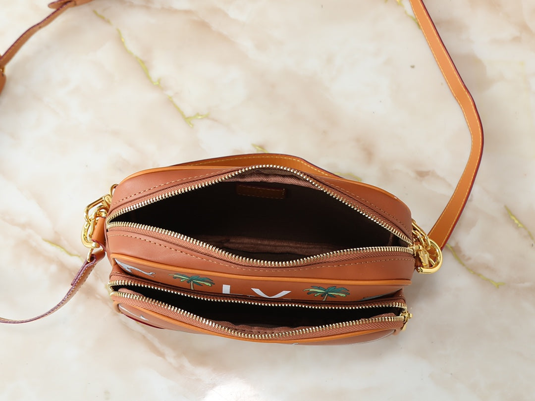 146PE109B Popular leather bag
