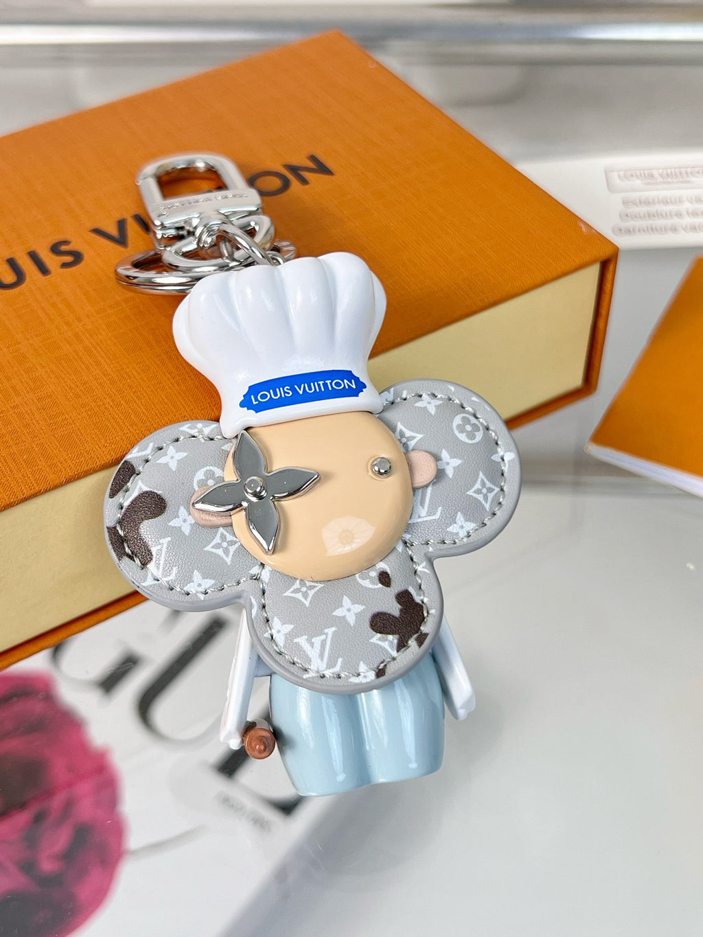 336BE20A Popular bag 's charms accessories
