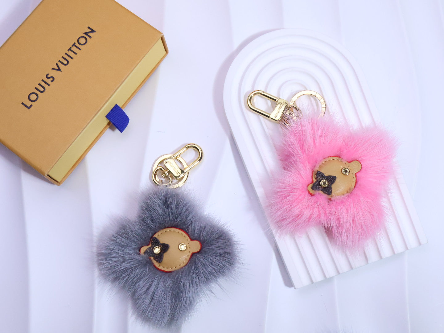 35QE26A Popular bag 's charms accessories