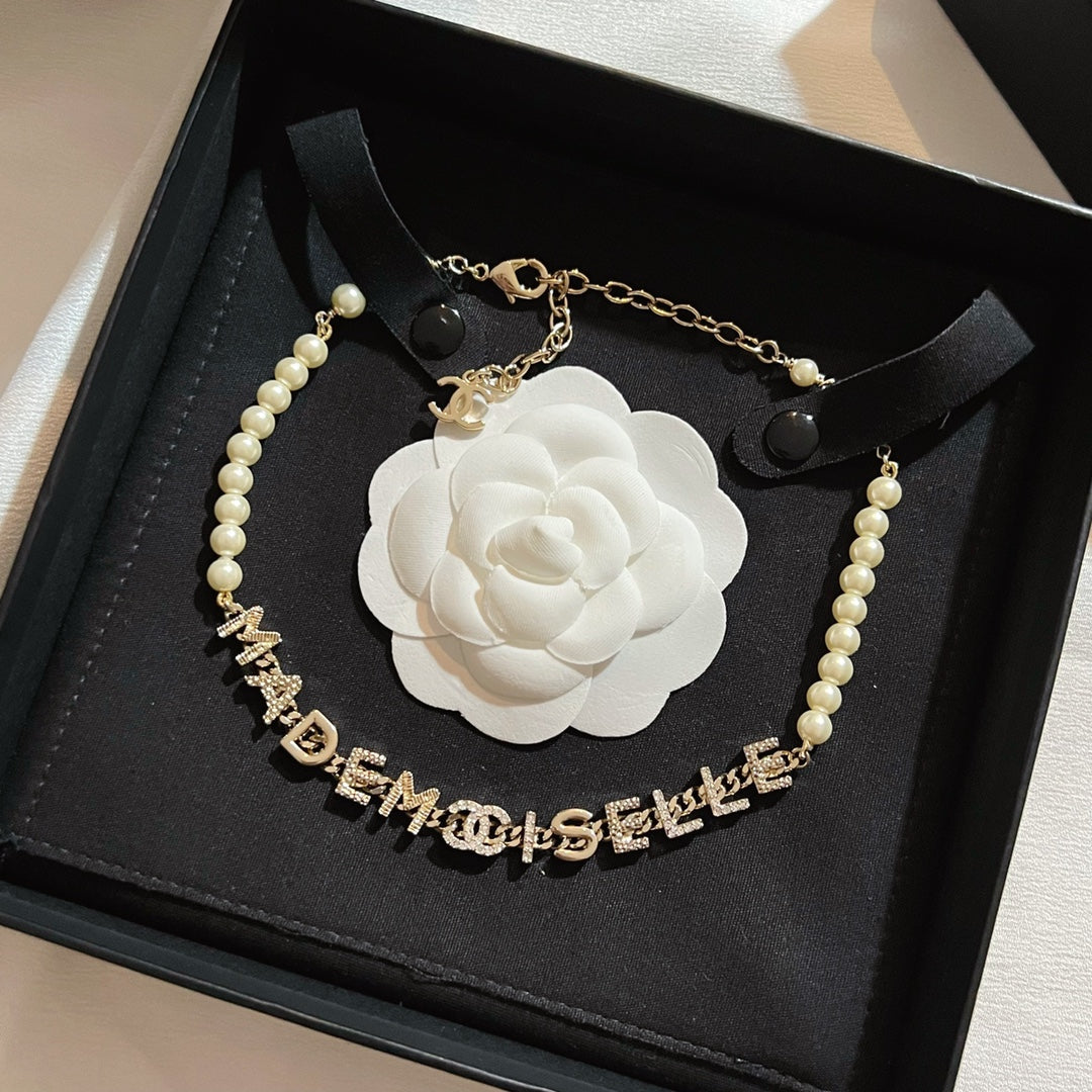 14C711K  Popular   Necklaces