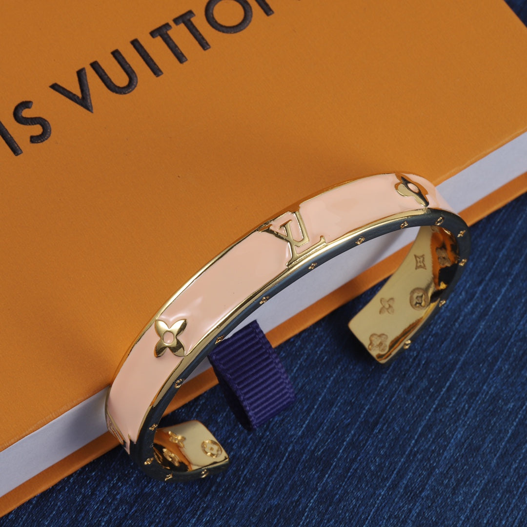 14E1092K  Popular  Bracelets