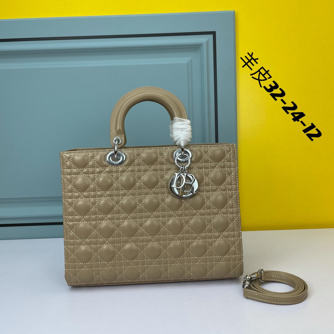 1XD54B Popular   leather bag  (32CM)