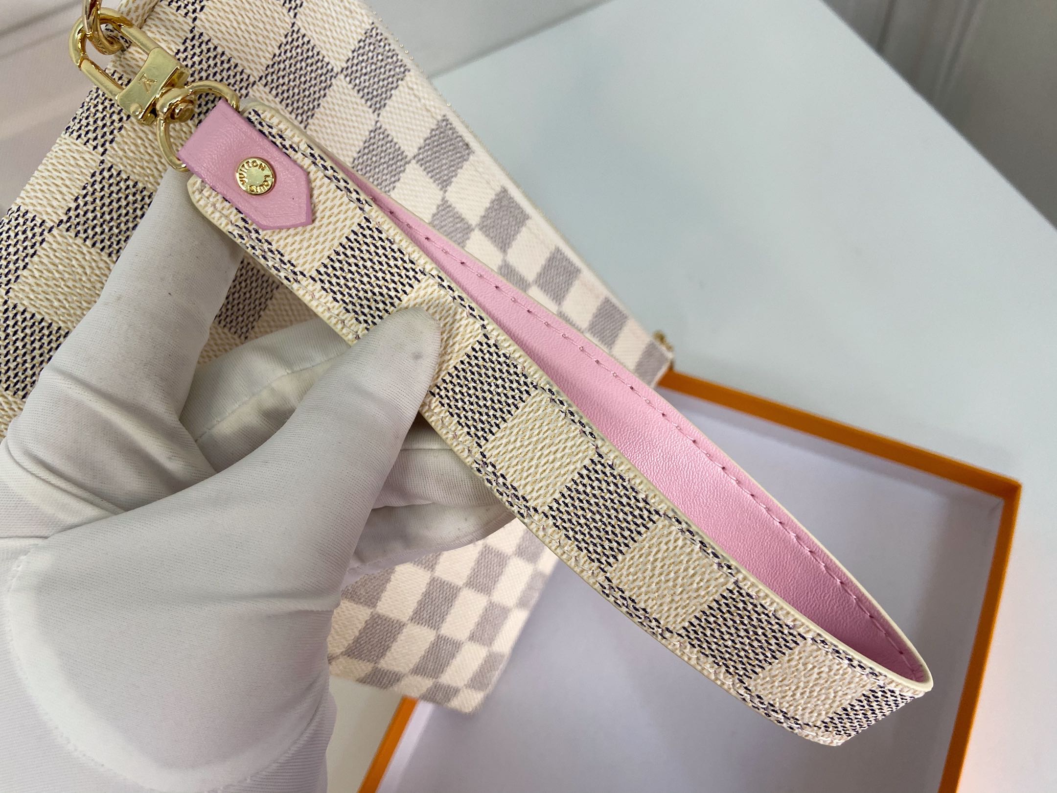 146PE52B Popular leather bag