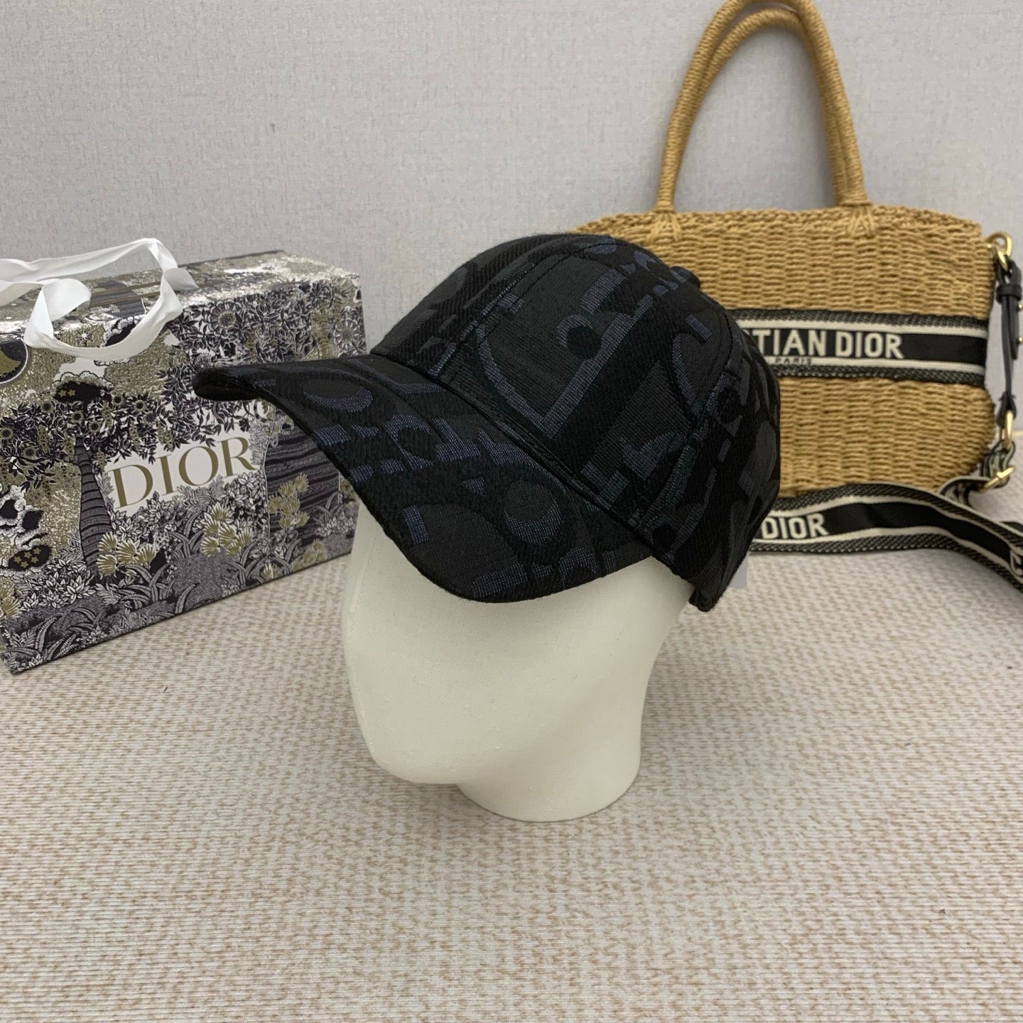165ND9M Popular hats